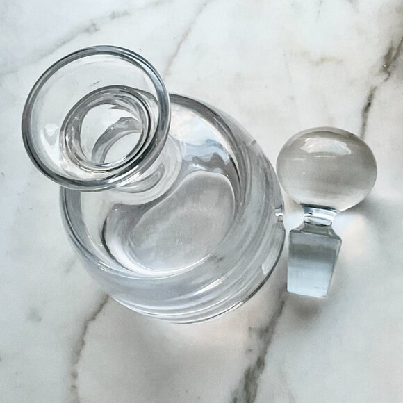 Crystal Oval Decanter & Stopper VINTAGE very heavy pristine - Picture 8 of 12